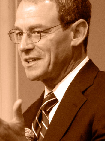 Portrait of Daniel Silva