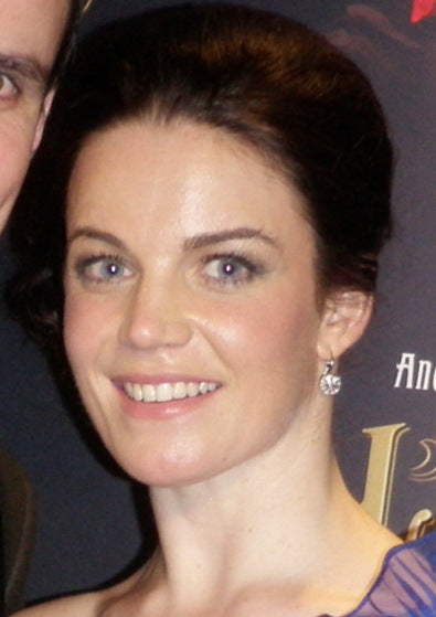 Portrait of Melissa Stewart