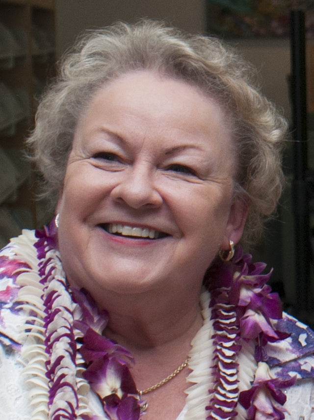 Portrait of Tish Rabe