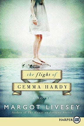The Flight of Gemma Hardy Large Print