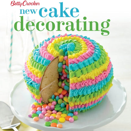 Betty Crocker New Cake Decorating