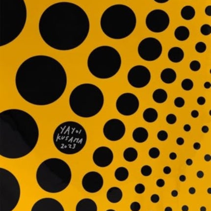 Yayoi Kusama I Spend Each Day Embracing Flowers