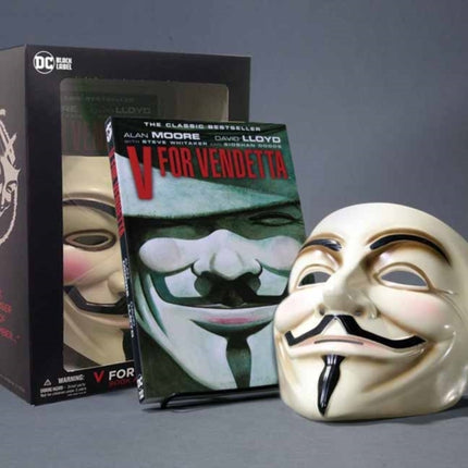 V for Vendetta Book and Mask Set