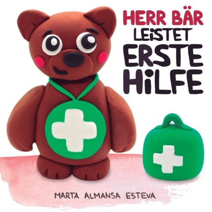 Herr Bär leistet Erste Hilfe